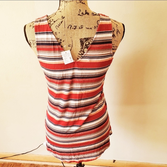 24/7 Maurices Multicolored Striped Sleeveless V-Neck Blouse Size XS NWT - Picture 2 of 9